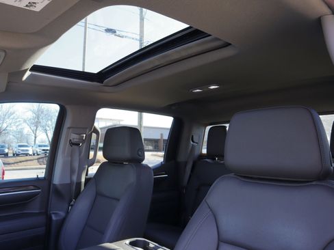 Used 2024 GMC Sierra 1500 Elevation w/ Elevation Premium Package image 7