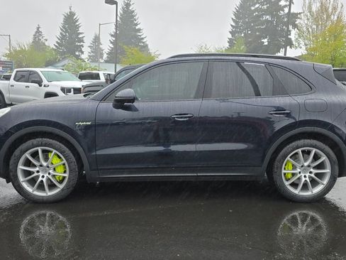 Used 2022 Porsche Cayenne E-Hybrid AWD/4WD image 41