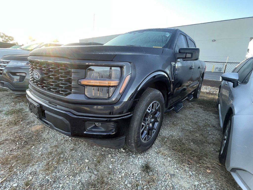 Used 2024 Ford F150 STX RWD image 3