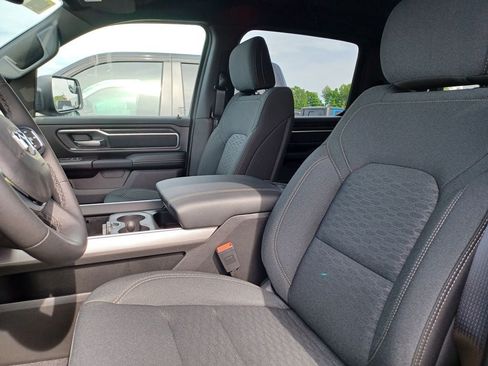 New 2026 RAM 1500 Big Horn AWD/4WD image 9