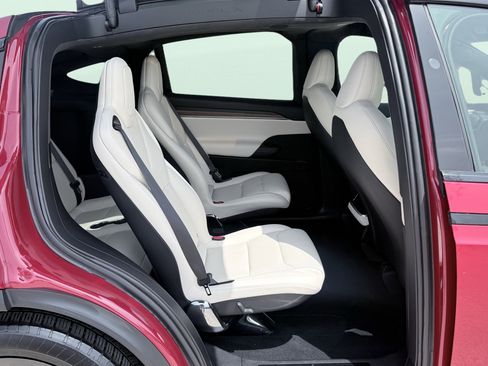 Used 2022 Tesla Model X AWD/4WD image 48