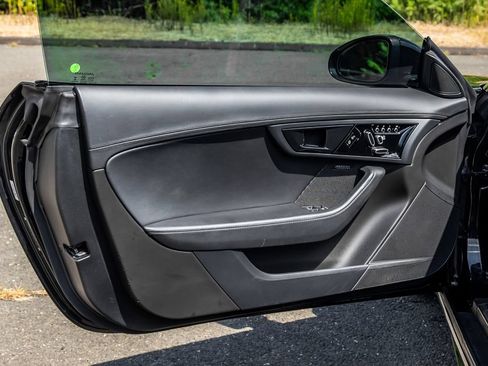 Used 2018 Jaguar F-TYPE R AWD/4WD image 19