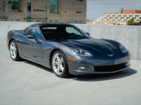 Used 2009 Chevrolet Corvette Coupe w/ Preferred Equipment Group image 31