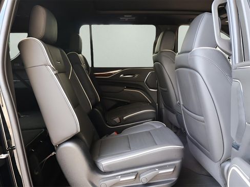 Certified 2024 Cadillac Escalade ESV Premium Luxury image 16