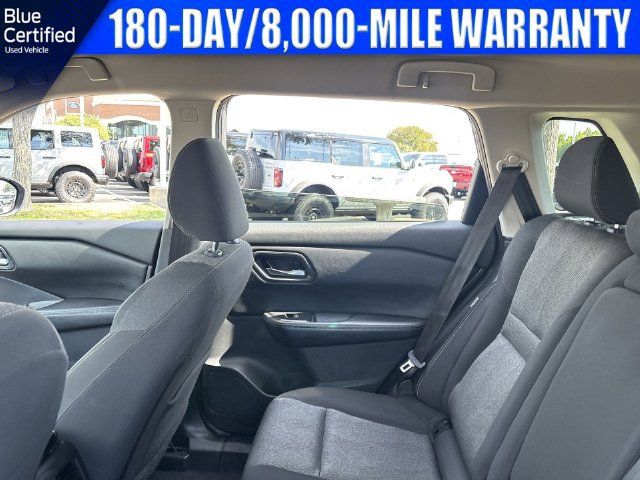 Used 2025 Nissan Rogue SV FWD image 15