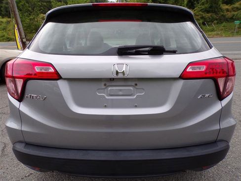 Used 2018 Honda HR-V LX image 6