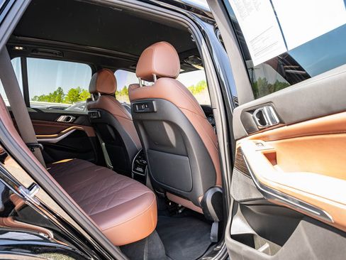 Used 2023 BMW X5 xDrive40i w/ Premium Package image 13