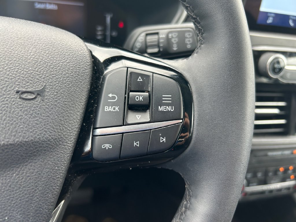 Used 2023 Ford Escape Active AWD/4WD image 27