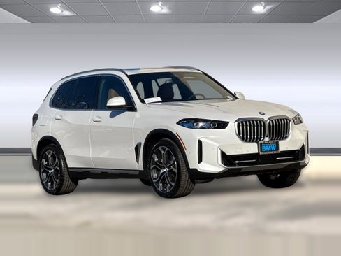 New 2026 BMW X5 xDrive50e AWD/4WD image 6