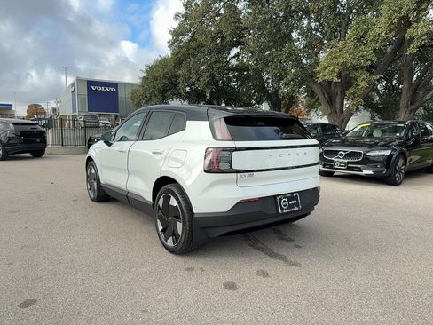 New 2026 Volvo EX30 Ultra w/ Climate Package image 4