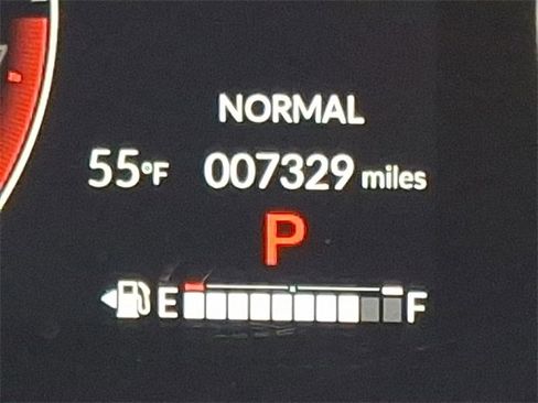 Used 2025 Honda HR-V LX image 18