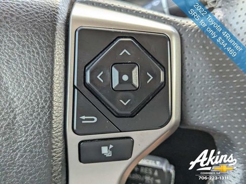 Used 2022 Toyota 4Runner SR5 AWD/4WD image 26