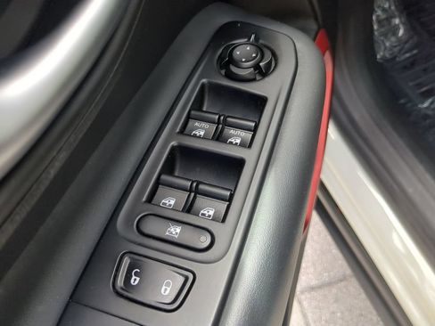 Used 2021 Jeep Renegade Trailhawk w/ Sun & Sound Group AWD/4WD image 18