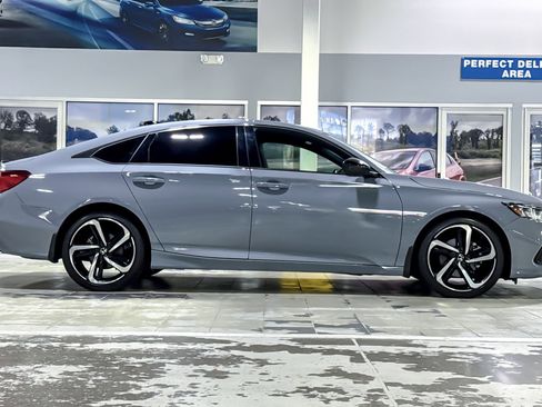 Used 2022 Honda Accord Sport image 7