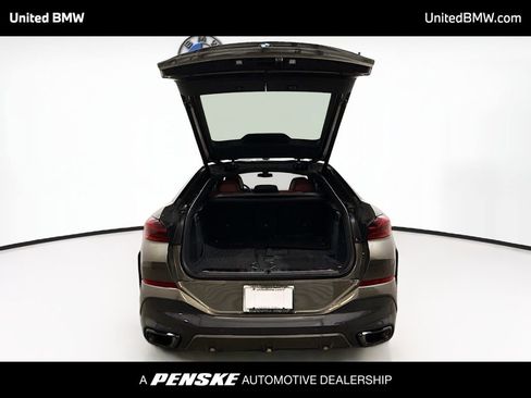 Used 2024 BMW X6 xDrive40i w/ Premium Package image 14