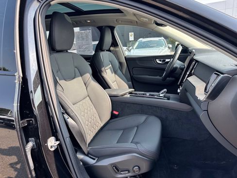 Used 2026 Volvo XC60 B5 Plus w/ Climate Package AWD/4WD image 21