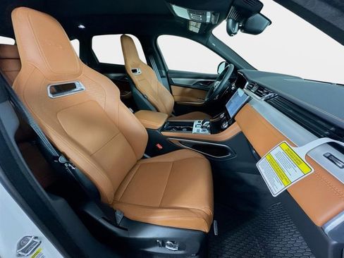 New 2026 Jaguar F-PACE R-Dynamic S image 30