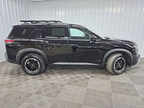 Used 2023 Nissan Pathfinder Rock Creek image 2