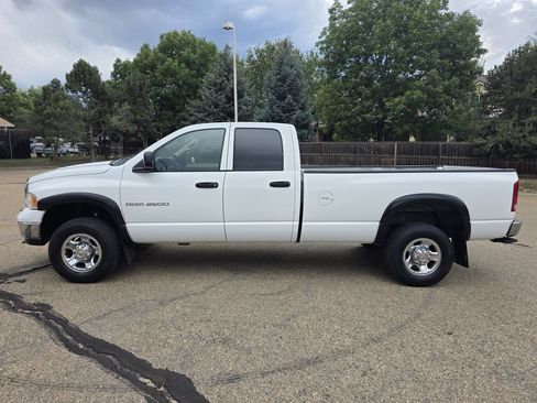 Used 2005 Dodge Ram 2500 Truck SLT w/ Trailer Tow Group AWD/4WD image 2