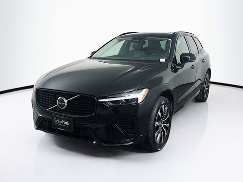 Used 2024 Volvo XC60 B5 Core w/ Climate Package image 3