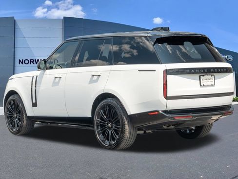 Used 2024 Land Rover Range Rover SE AWD/4WD image 6