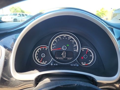 Used 2014 Volkswagen Beetle R-Line FWD image 22