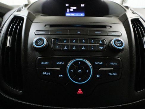 Used 2018 Ford Escape SE image 14