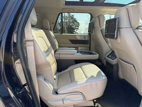 Used 2018 Lincoln Navigator L Reserve w/ Technology Package image 51