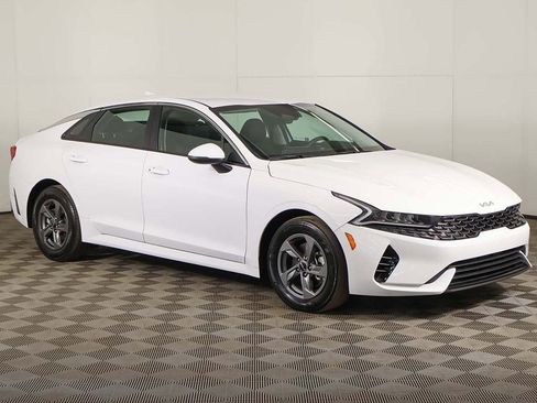 Used 2024 Kia K5 LXS image 49