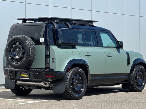 New 2026 Land Rover Defender 110 Trophy Edition AWD/4WD image 5
