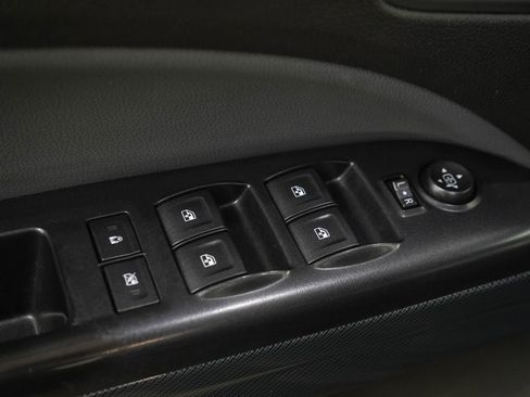 Used 2016 Chevrolet Colorado Z71 AWD/4WD image 22