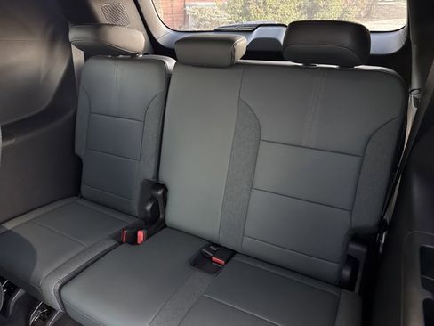 Used 2026 GMC Acadia AT4 image 5