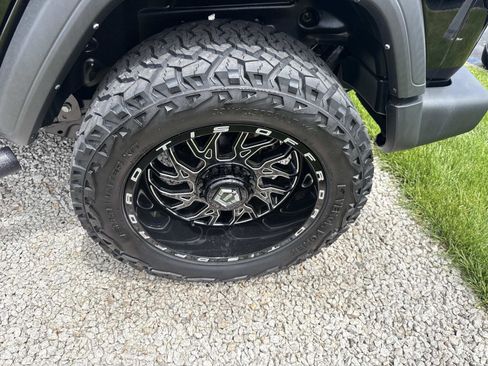 Used 2022 Jeep Wrangler Unlimited Sport w/ Sun And Sound Package AWD/4WD image 12