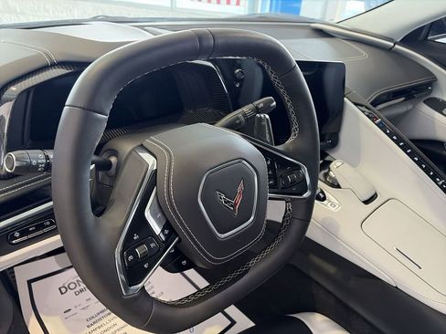 Used 2025 Chevrolet Corvette Stingray Premium Conv w/ Z51 Performance Package image 14