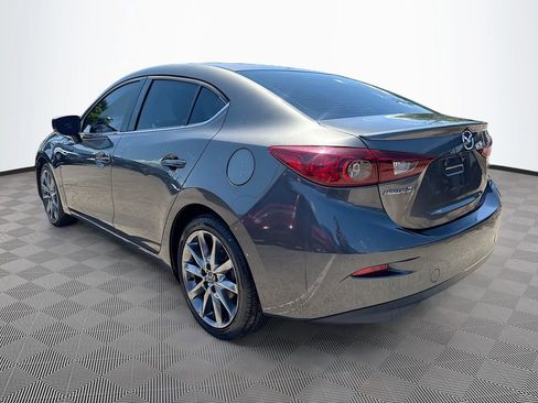 Used 2018 MAZDA MAZDA3 Touring FWD image 8
