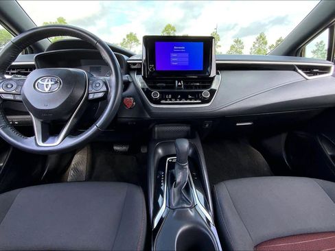 Used 2025 Toyota Corolla SE image 16