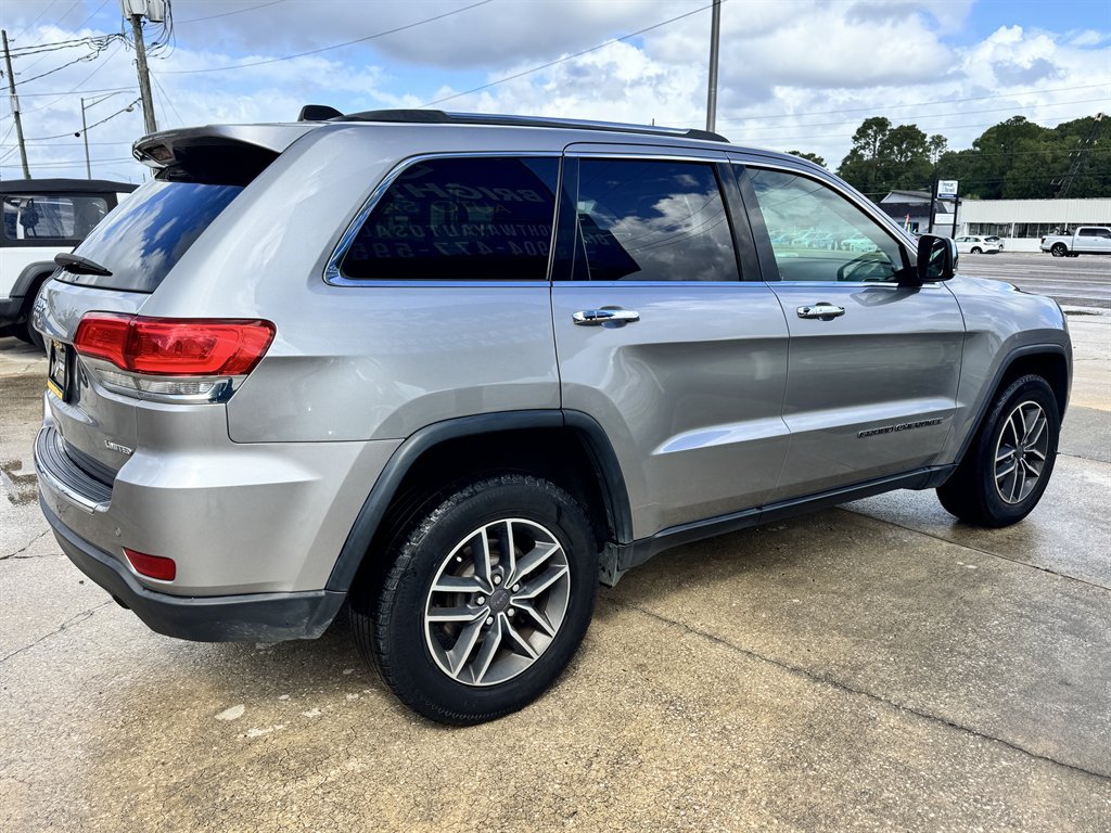 Used 2019 Jeep Grand Cherokee Limited AWD/4WD image 5
