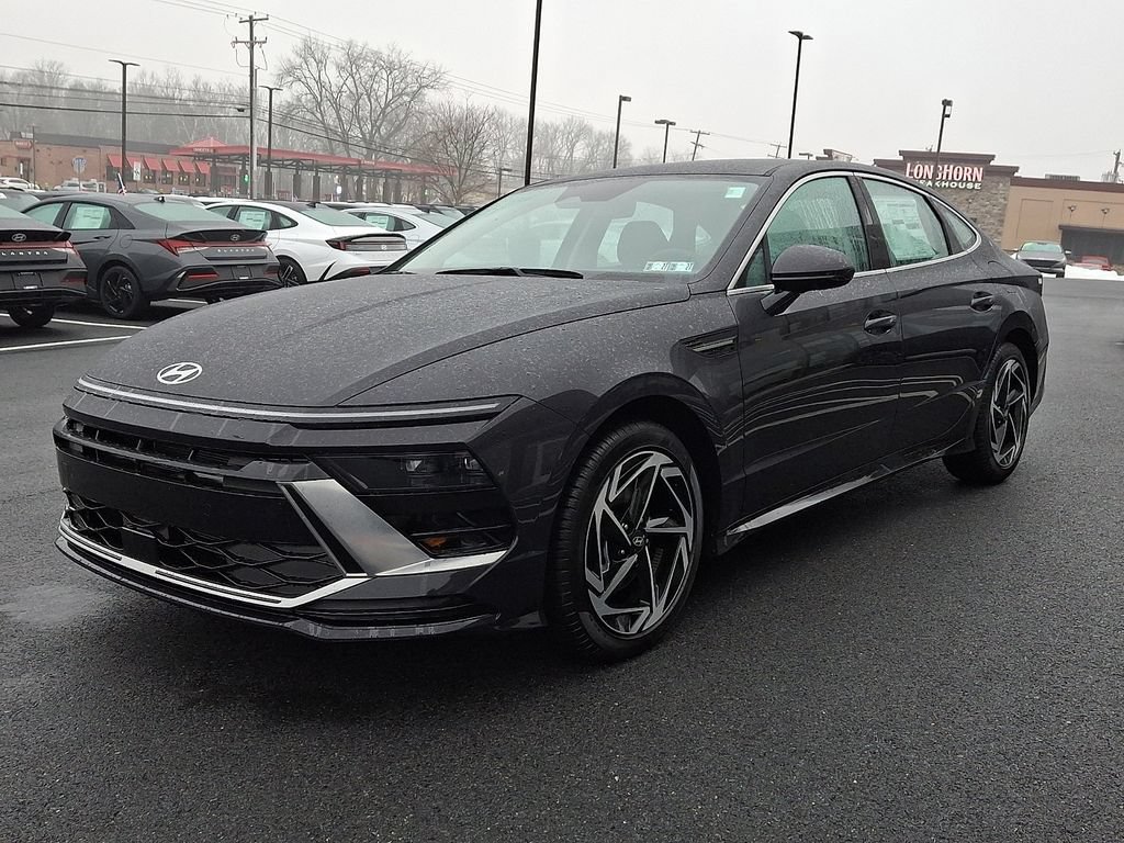 New 2026 Hyundai Sonata SEL FWD image 2