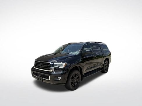 Used 2022 Toyota Sequoia TRD Sport AWD/4WD image 7