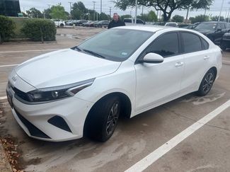 Used 2023 Kia Forte LXS video 1