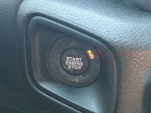 Certified 2024 Jeep Wrangler Willys image 25