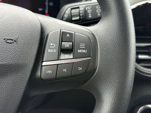 Used 2025 Ford Escape Active AWD/4WD image 27