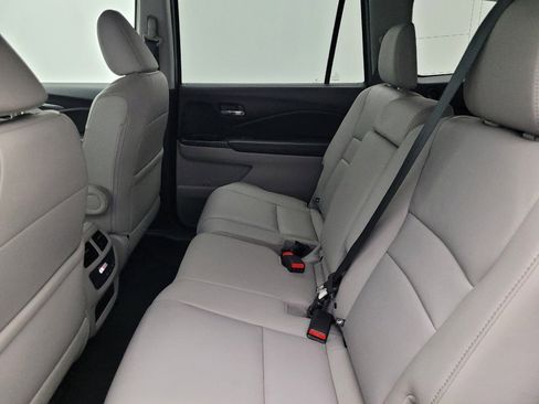 Used 2017 Honda Pilot EX-L image 18