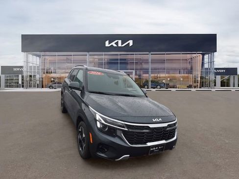 New 2026 Kia Seltos S FWD image 10