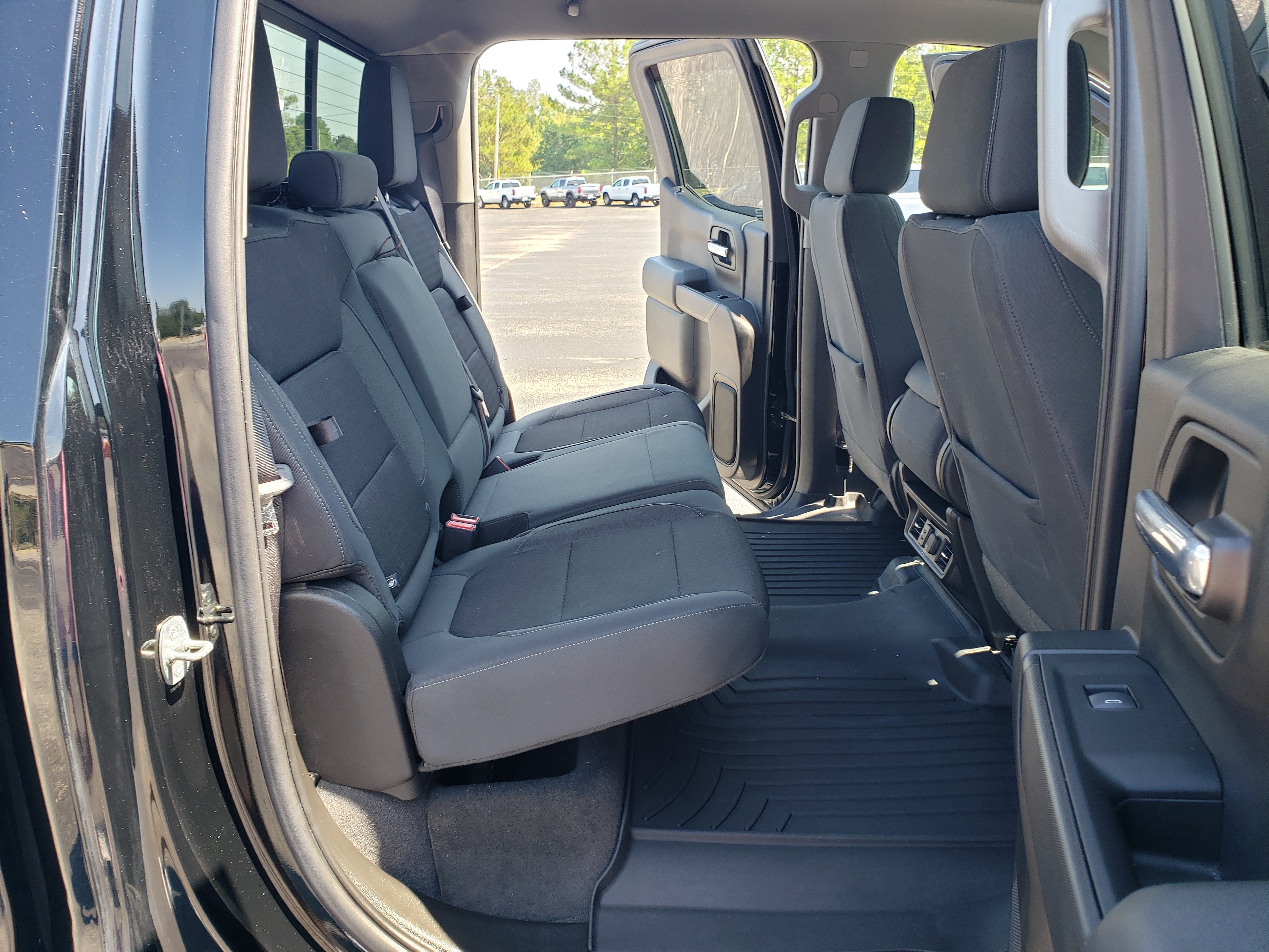 Used 2019 Chevrolet Silverado 1500 LT w/ All-Star Edition AWD/4WD image 28