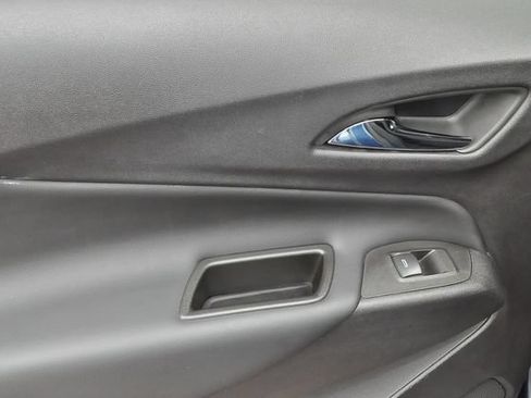 Used 2024 Chevrolet Equinox LT w/ LPO, Floor Liner Package FWD image 19