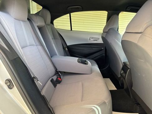 Used 2023 Toyota Corolla SE FWD image 5