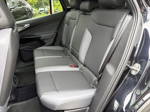 Used 2023 Volkswagen ID.4 Pro S RWD image 17