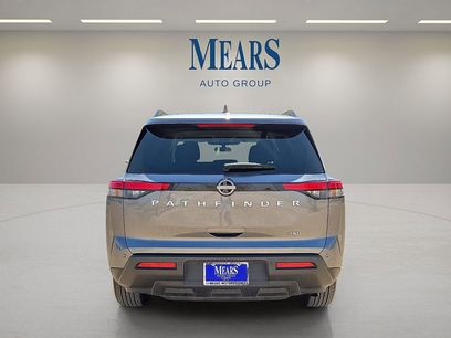 Used 2025 Nissan Pathfinder SV