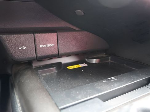 Used 2023 Toyota Camry XSE w/ Navigation Package FWD image 16